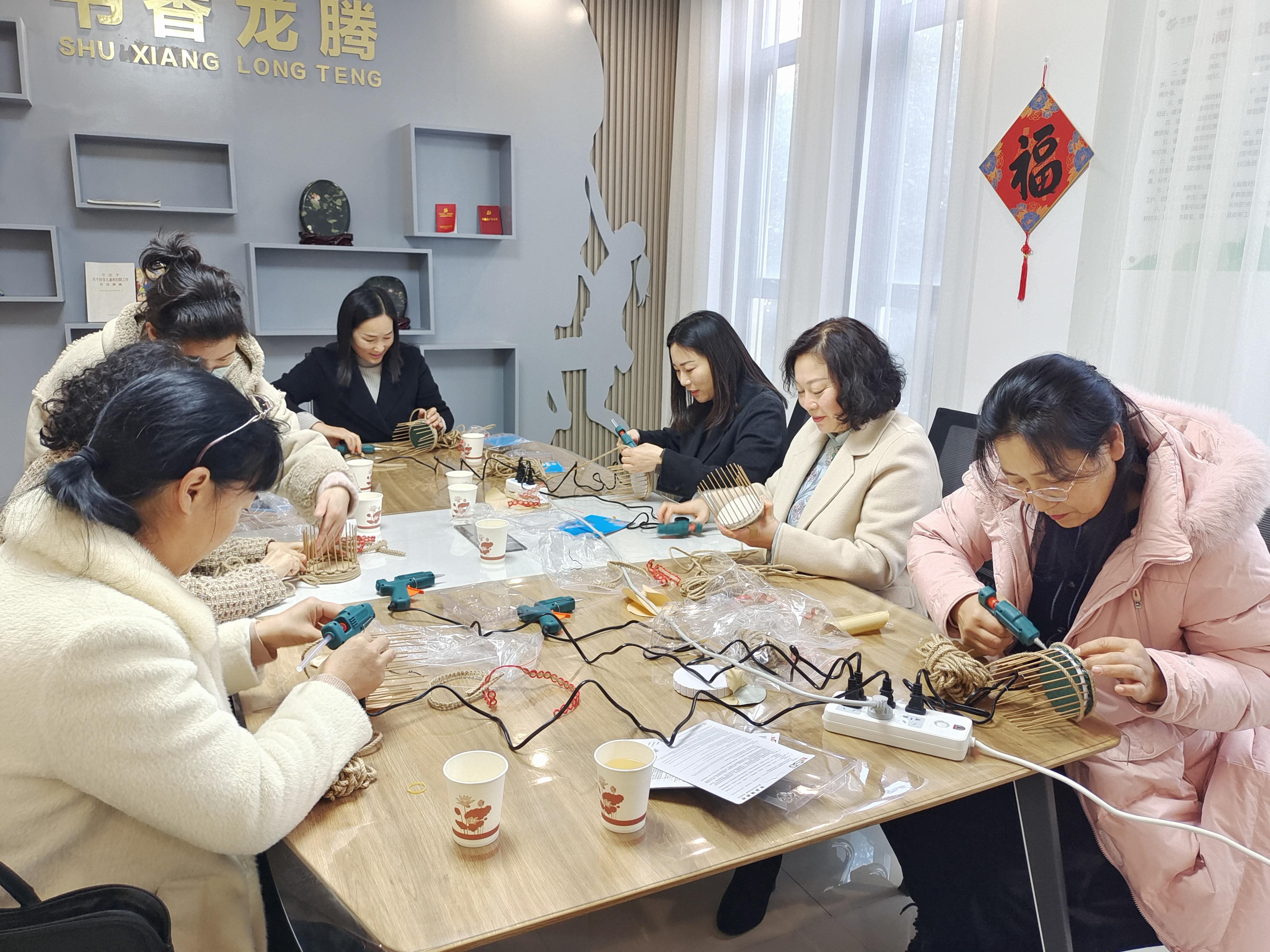 居家手工制作兼职图片